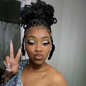 Meet your Posher, Skylar